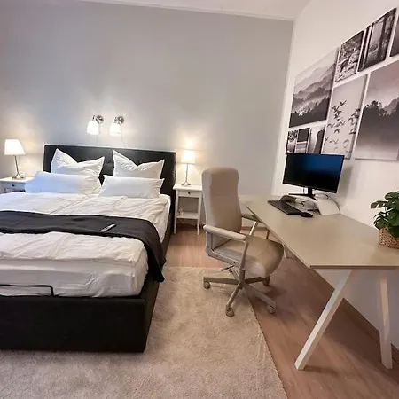 Modern Apt. -with 2 Tv, Netflix And Work Desk *