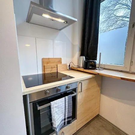 Modern Apt. -with 2 Tv, Netflix And Work Desk Apartment *