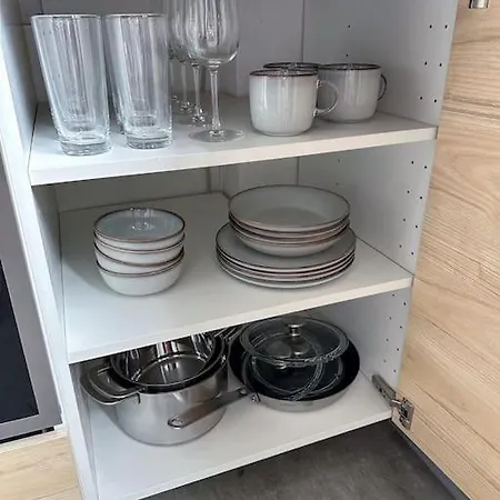 Modern Apt. -with 2 Tv, Netflix And Work Desk * Essen