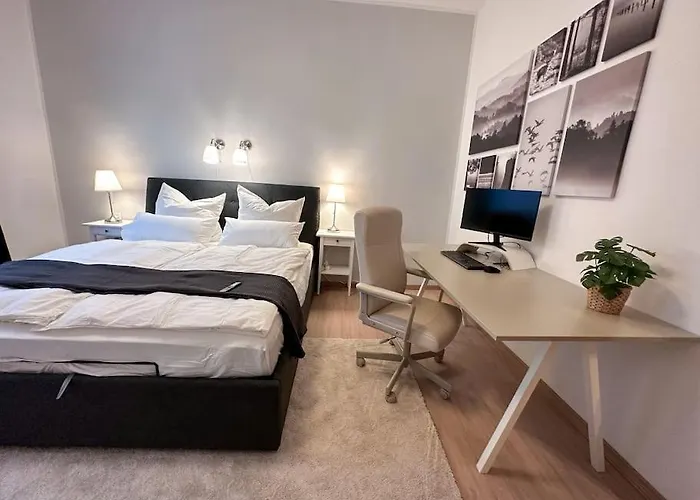 Modern Apt. -with 2 Tv, Netflix And Work Desk *