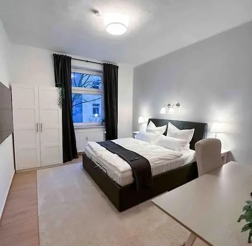 Modern Apt. -with 2 Tv, Netflix And Work Desk Apartamento Essen