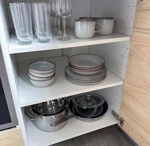 Modern Apt. -with 2 Tv, Netflix And Work Desk * Essen